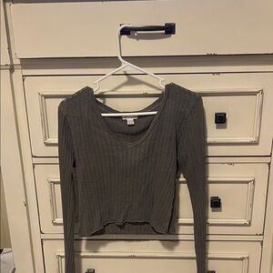 Tilly's Charcoal Ribbed V-Neck Blouse